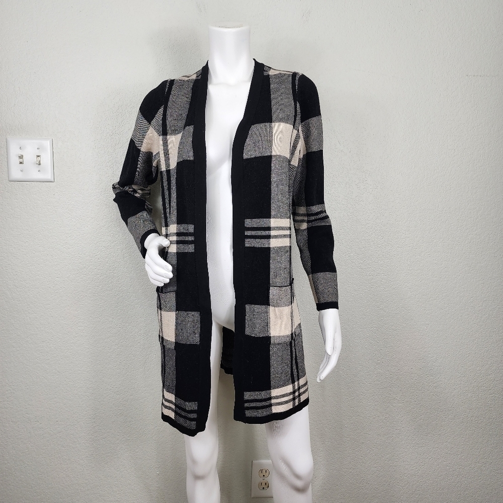 Torrid Plaid Black Cream Open Cardigan Size 0/10 - Picture 2 of 13